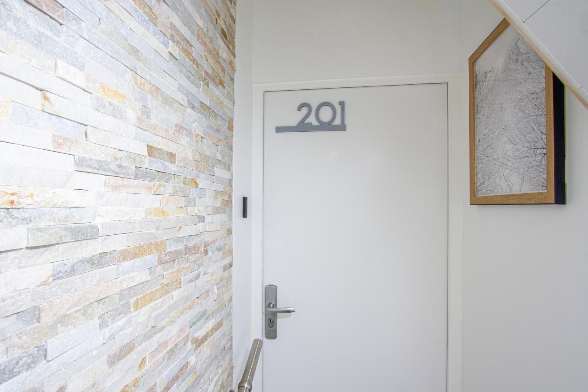 Châlons-en-Champagne Cocon D'Hiver - Netflix & Wifi - Parking Gratuit - Check-In 24H24 - Kit Bebe Inclus - Emplacement Velos - Goodmarning מראה חיצוני תמונה