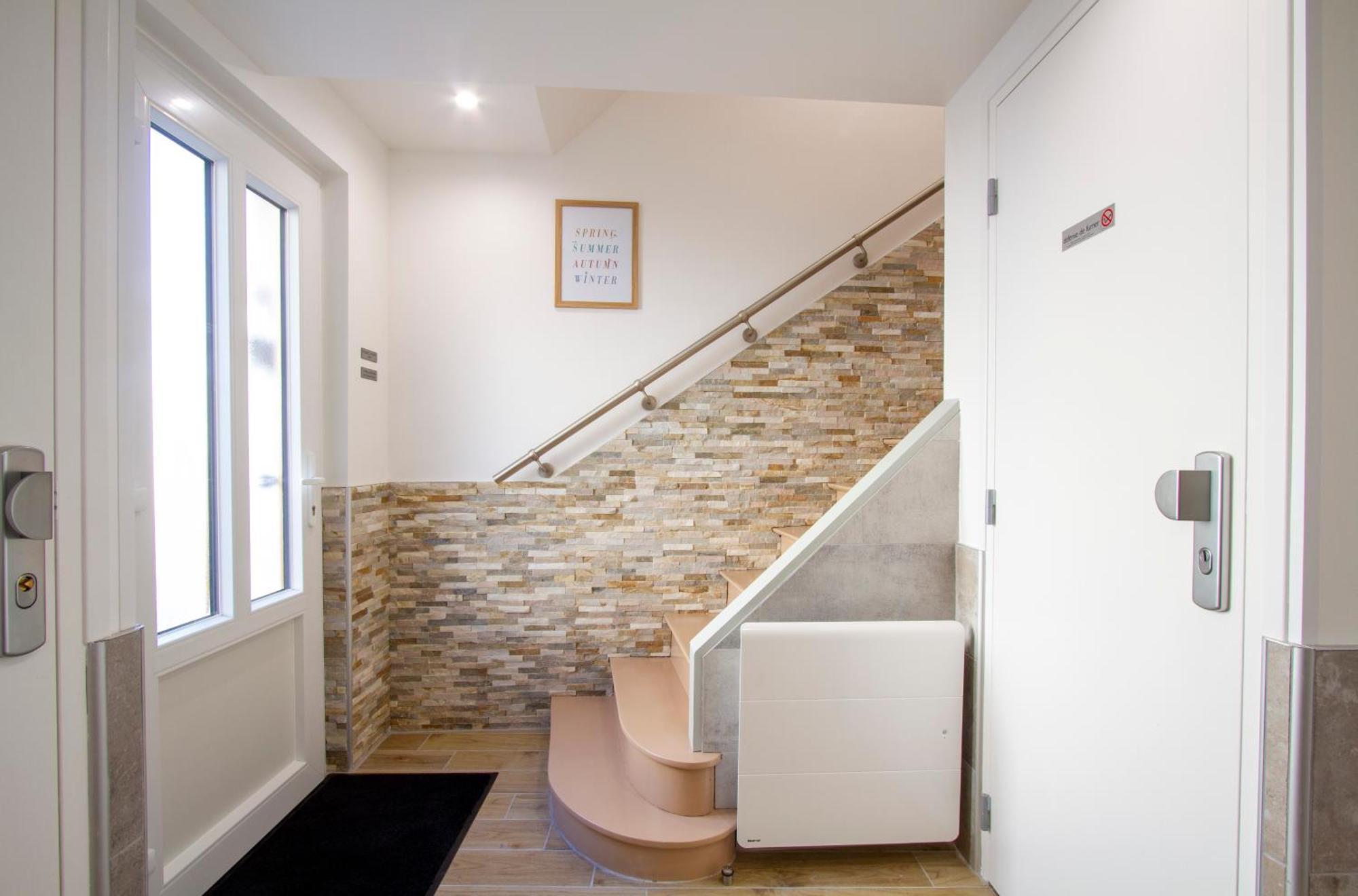 Châlons-en-Champagne Cocon D'Hiver - Netflix & Wifi - Parking Gratuit - Check-In 24H24 - Kit Bebe Inclus - Emplacement Velos - Goodmarning מראה חיצוני תמונה